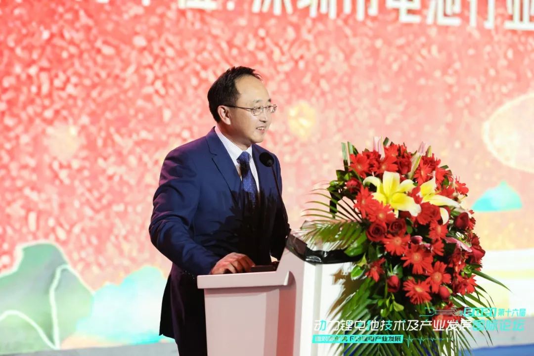 梁總-網站.jpg